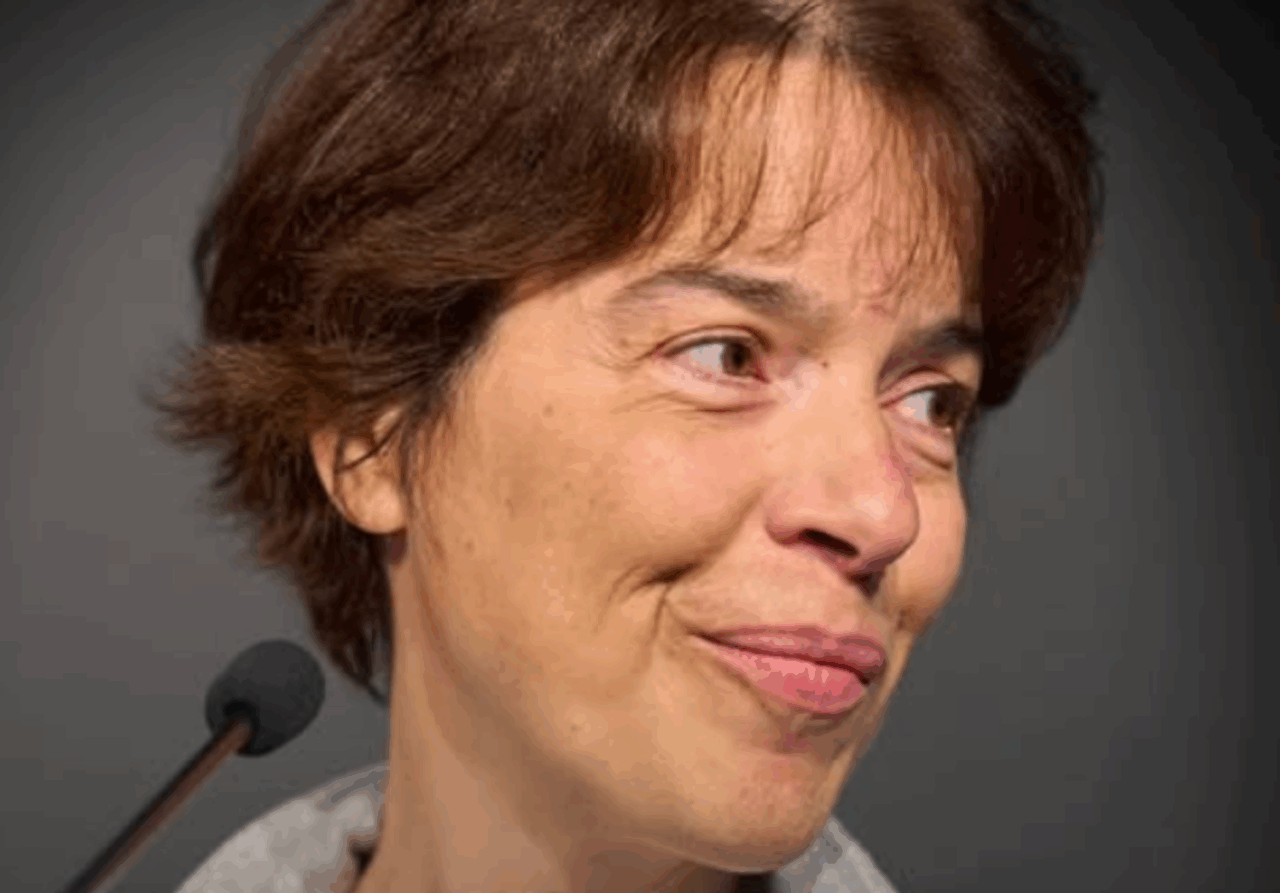 Suicidio assistito, morta la giornalista Laura Santi: “Pretendete una buona legge”