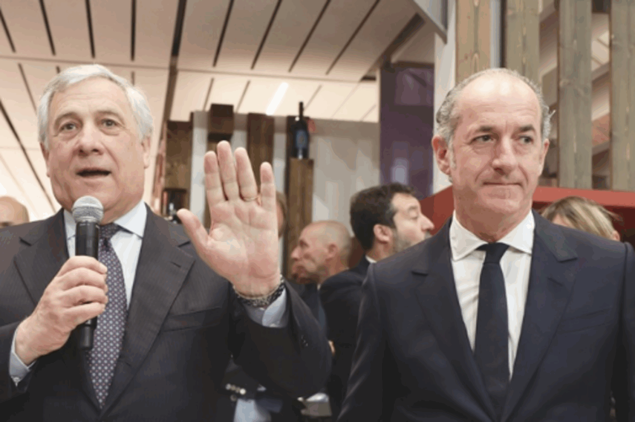 Regionali Veneto, Tajani chiude alla lista Zaia: “Così si crea confusione negli elettori”