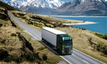 Iveco venduta all'indiana Tata Motors, i mezzi militari vanno a Leonardo