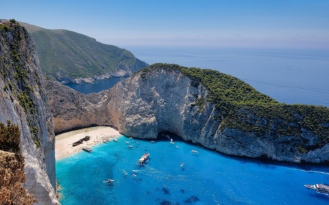 Vacanze estate 2025: partiranno 1,5 min di italiani in più rispetto al 2024