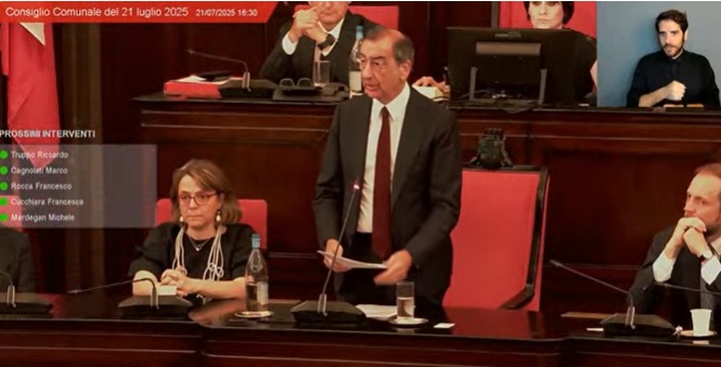 Sala "inadeguato" per il centrodestra, la Lega: "Milano boutique per ricchi, si torni al voto"