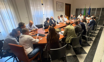 Cessione Carrefour: "Chiarire il piano di riorganizzazione per i 24.000 lavoratori"