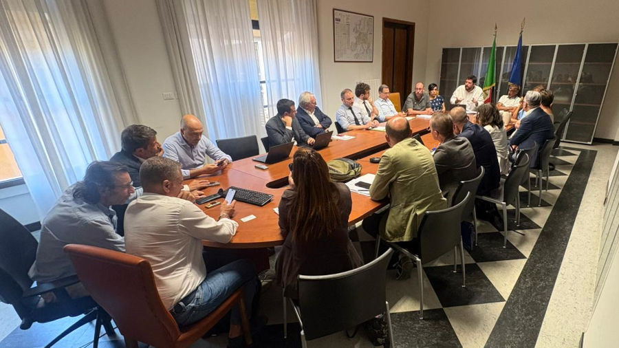 Cessione Carrefour: “Chiarire il piano di riorganizzazione per i 24.000 lavoratori”