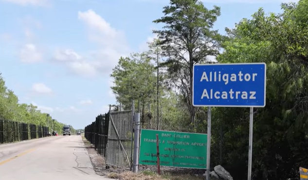 C’è un altro italiano ad Alligator Alcatraz