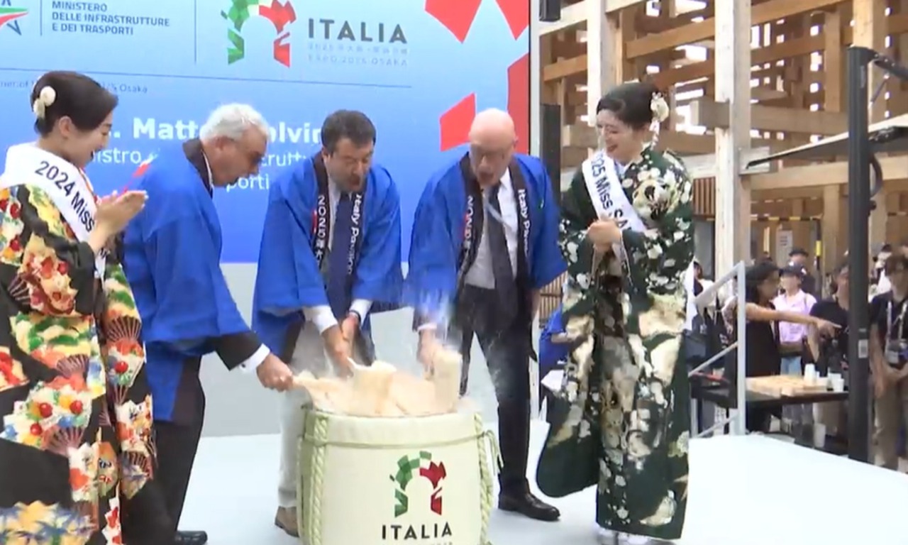 “Salvini San” tra campane e botti di sakè: “L’Italia batta il Giappone sul ponte a campata unica più lungo”