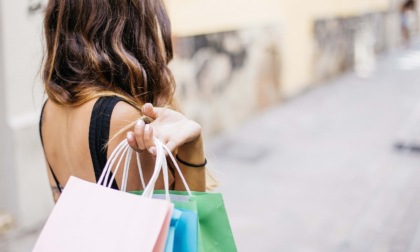 Saldi estivi 2025, il manuale per l’acquisto corretto