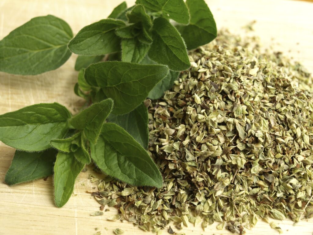 Pesticidi nell’origano: i prodotti e i lotti ritirati dai supermercati