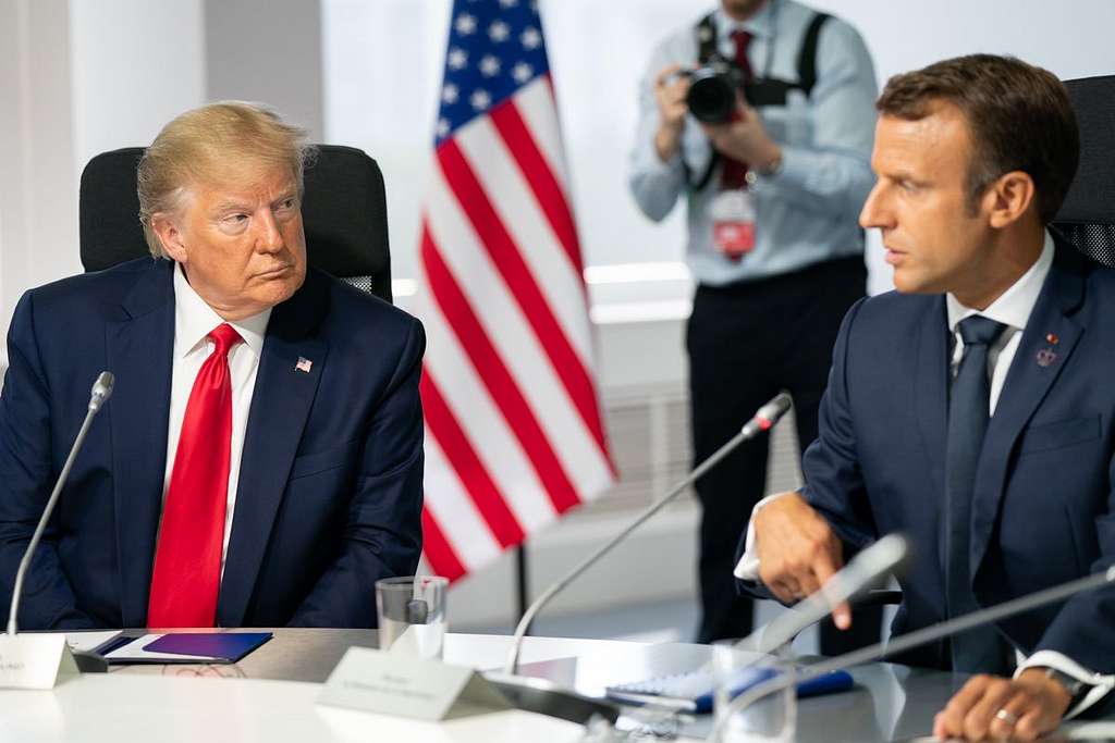 Trump ancora contro Macron: “Quello che dice su Gaza non conta. Ma è un bravo ragazzo”
