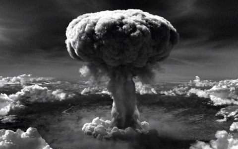 Hiroshima (mai così vicina) 80 anni dopo: la memoria di un’apocalisse e l’attuale spettro atomico
