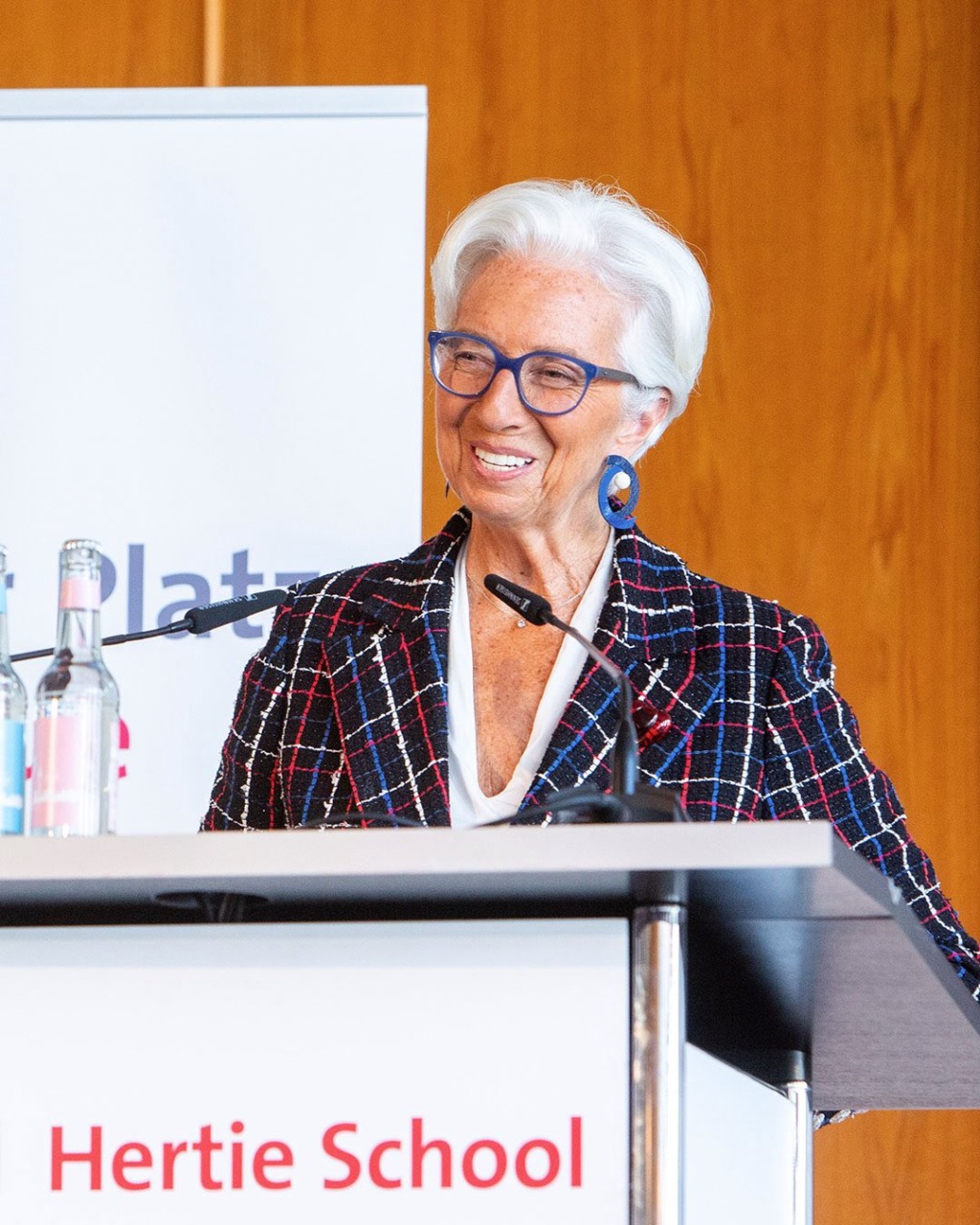 Avvertimento Bce: "I dazi frenano la crescita dell'Eurozona, pronti a rivedere le stime"