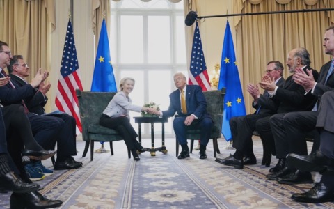 Auto europee, dazi Usa ridotti al 15%: Bruxelles formalizza l’intesa con Washington