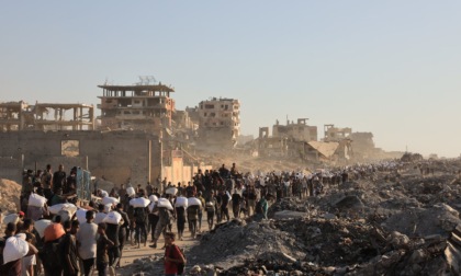 Italia condanna il piano israeliano su Gaza: firmata dichiarazione congiunta e inviati aiuti umanitari