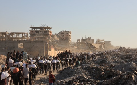 Italia condanna il piano israeliano su Gaza: firmata dichiarazione congiunta e inviati aiuti umanitari