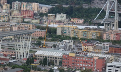 Genova ricorda la tragedia del Ponte Morandi. Mattarella: "Disastro che richiama a responsabilità pubbliche e private"