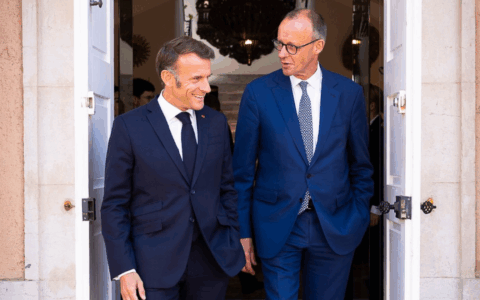 Ucraina, Macron e Merz alzano la pressione su Putin: “Risposta entro lunedì”