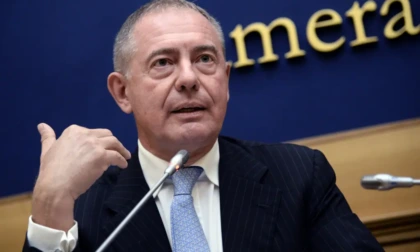 Urso: "Accordo di programma ex Ilva il 12 agosto"