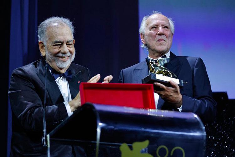 Mostra del cinema di Venezia: Coppola premia Herzog e Sorrentino presenta “La Grazia”. Oggi Stone e Clooney