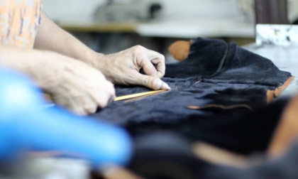 Maxi multa dell'Antitrust ad Armani: 3,5 milioni di euro. “Dichiarazioni etiche in contrasto con le condizioni di lavoro”