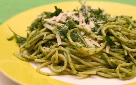 Tossina pericolosa nel pesto: prodotto e lotti ritirati dai supermercati (da non usare)