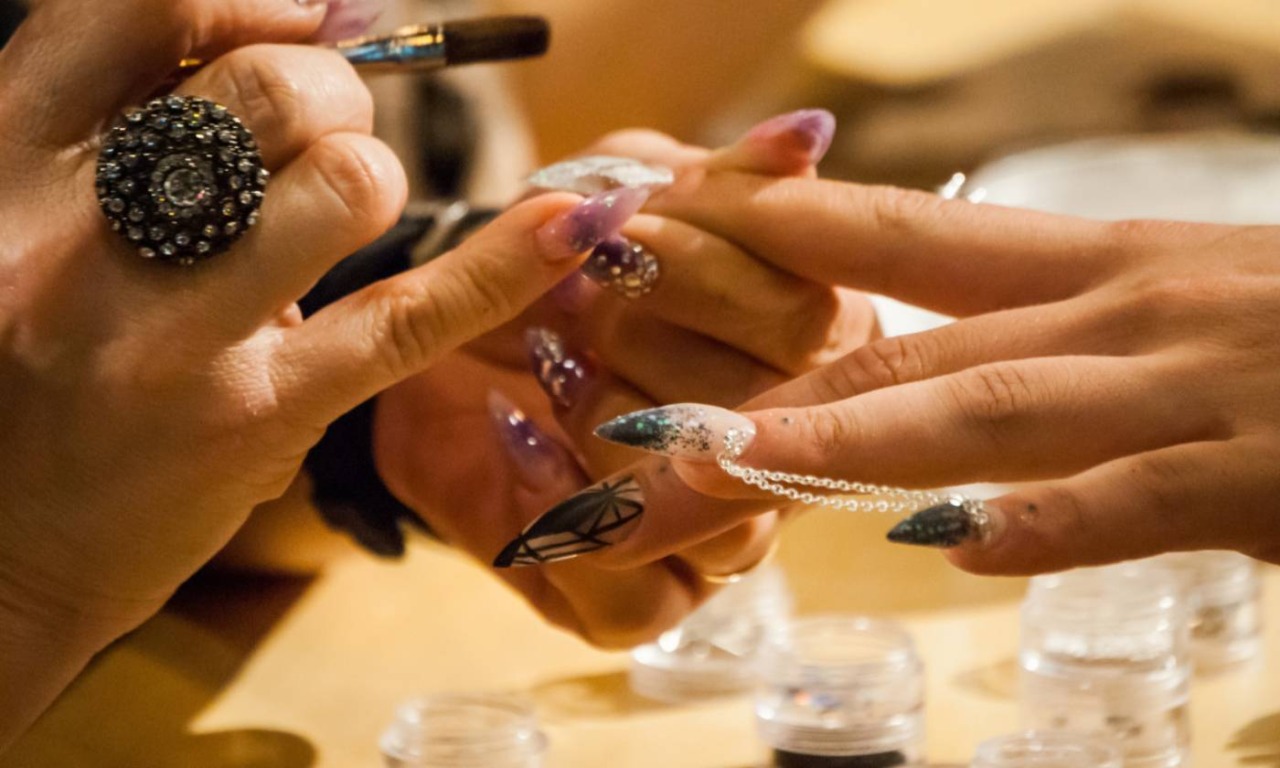 Sostanze tossiche vietate nei cosmetici: i prodotti che non si potranno più usare (e che potreste avere a casa)