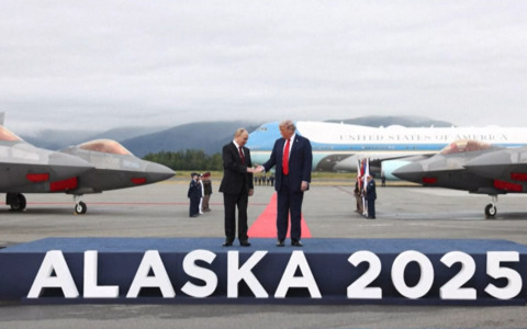 Summit con Putin in Alaska: Trump ha già chiamato i leader europei e Nato , Zelensky lunedì a Washington