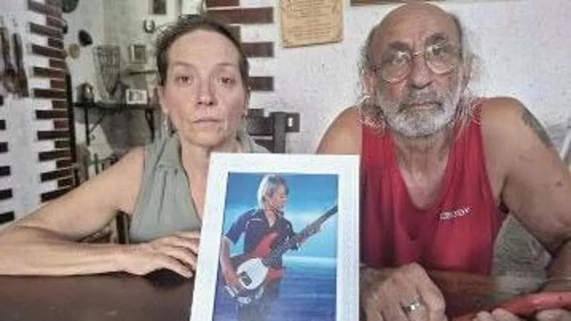 Non li invita al compleanno, bimbi rom picchiano il festeggiato di 9 anni con un bastone