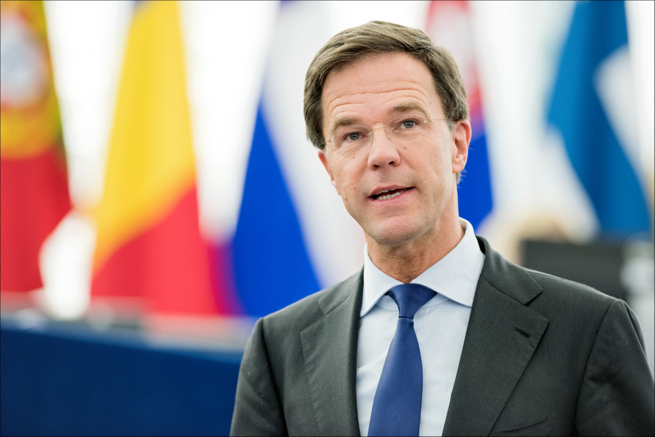 Rutte: “Vediamo un enorme rafforzamento delle forze armate russe e non per le parate militari a Mosca”