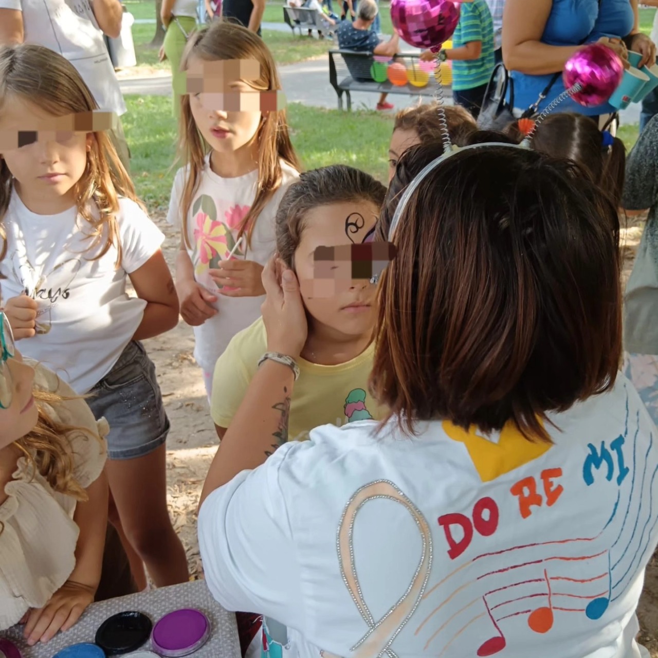 Bimbi rom non invitati al compleanno picchiano il festeggiato di 9 anni con un bastone