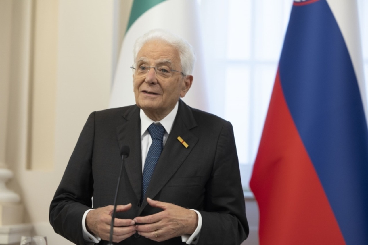 Raid in Polonia, Mattarella: "Rischio di ritrovarci come nel 1914"
