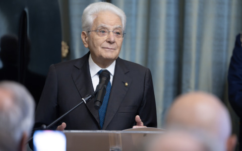 Mattarella: “I diritti dei bambini sono a rischio non solo nelle zone di guerra”