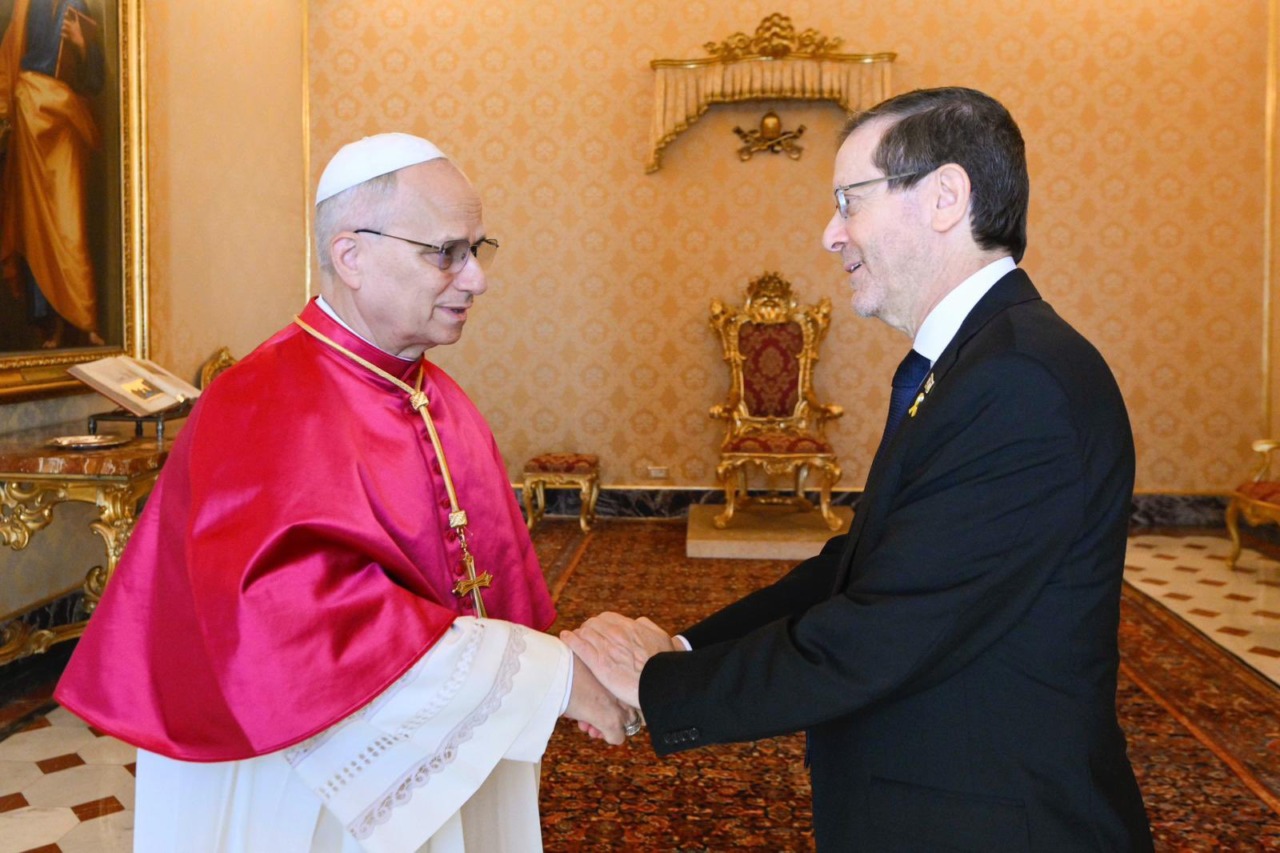 Herzog dal Papa: “Garantiamo la sicurezza dei cristiani”