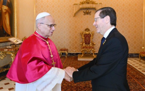 Herzog dal Papa: “Garantiamo la sicurezza dei cristiani”