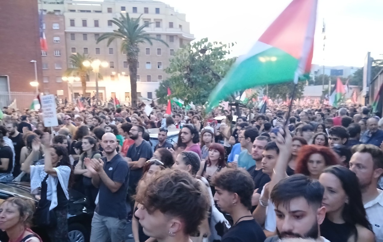 Gaza brucia e l'Italia scende in piazza: da Milano a Padova, da Torino a Firenze