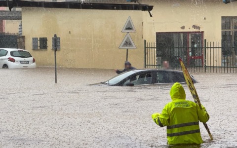 Toscana flagellata dal maltempo: Elba e Giglio sommerse dai nubifragi