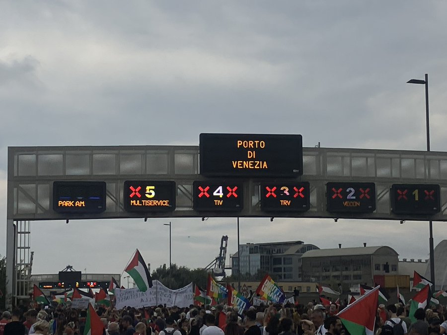 Le piazze italiane in sciopero generale per Gaza: blocchi e proteste in tutte le città