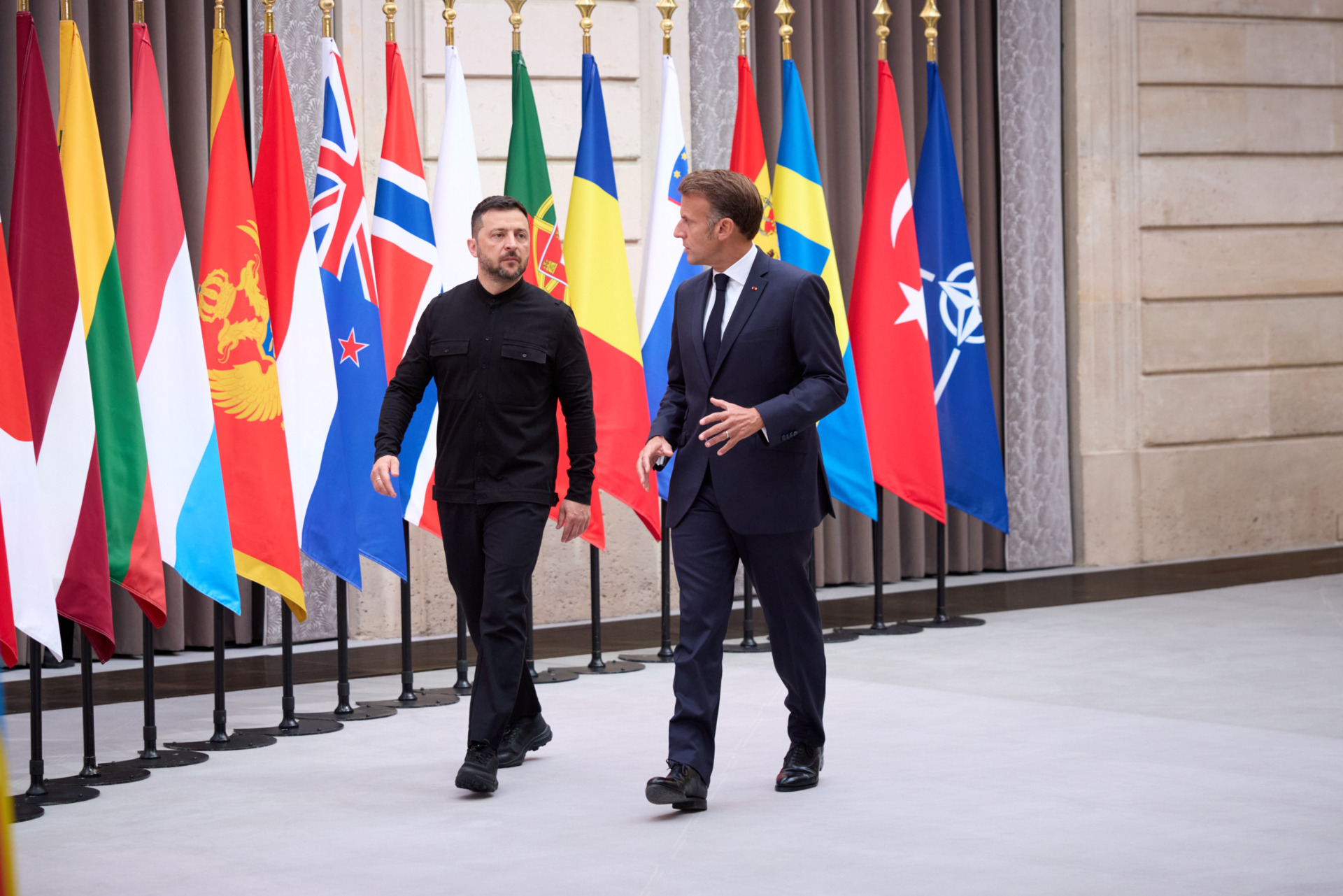 Volenterosi, Zelensky: "Diamo concretezza alle misure di sicurezza"