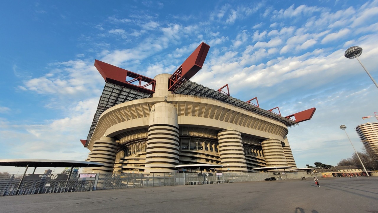 San Siro: sì alla vendita a Milan e Inter. Cosa succede ora (e le incognite)