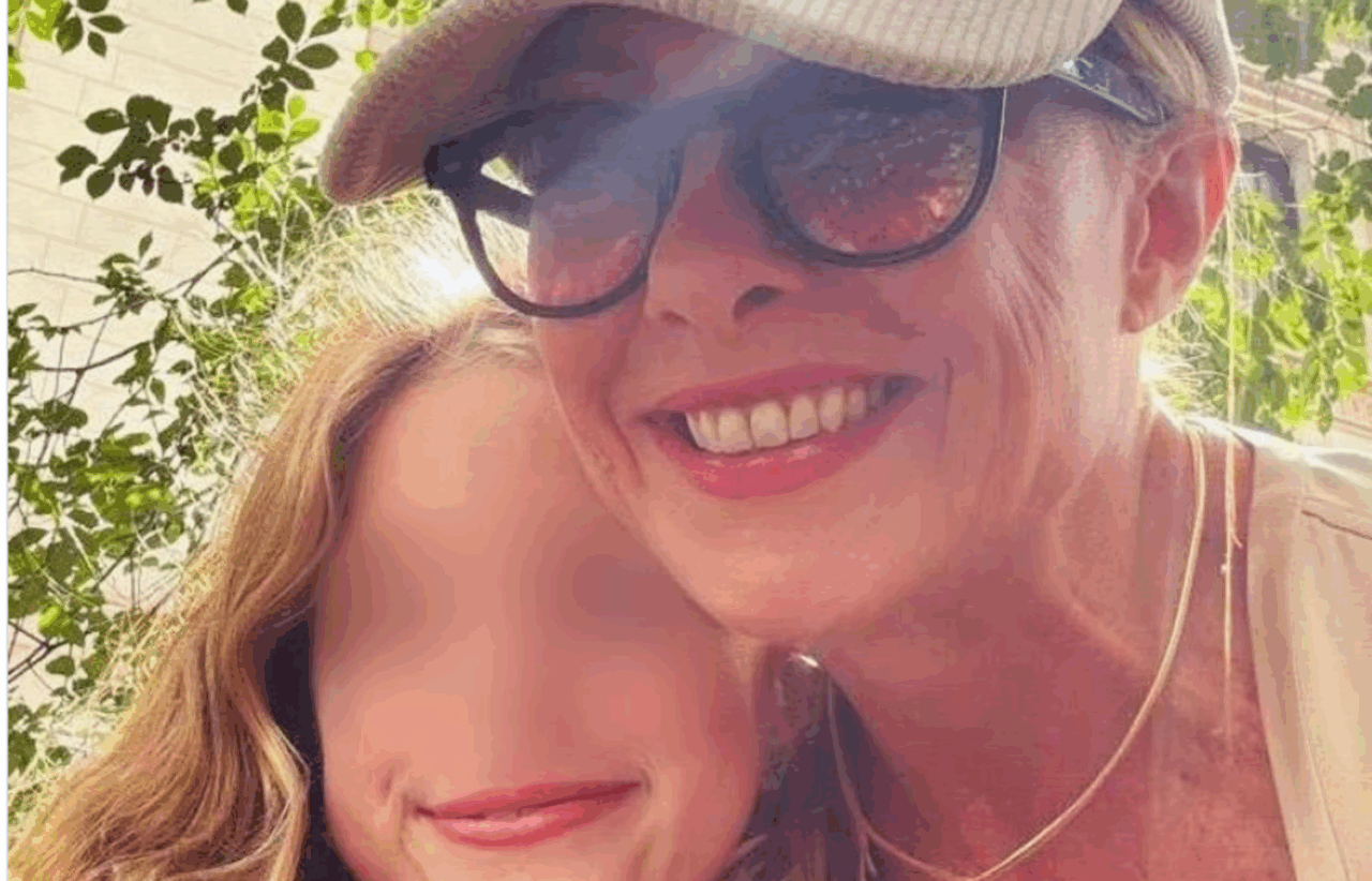 Italia Viva accusa la premier: “Volo di Stato per New York”. Meloni: “No, aereo di linea con mia figlia”