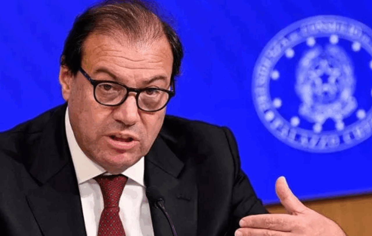 Manovra, i nuovi dati Istat ridisegnano i conti. Giorgetti: “Ridurre le tasse e fare pace con i contribuenti”