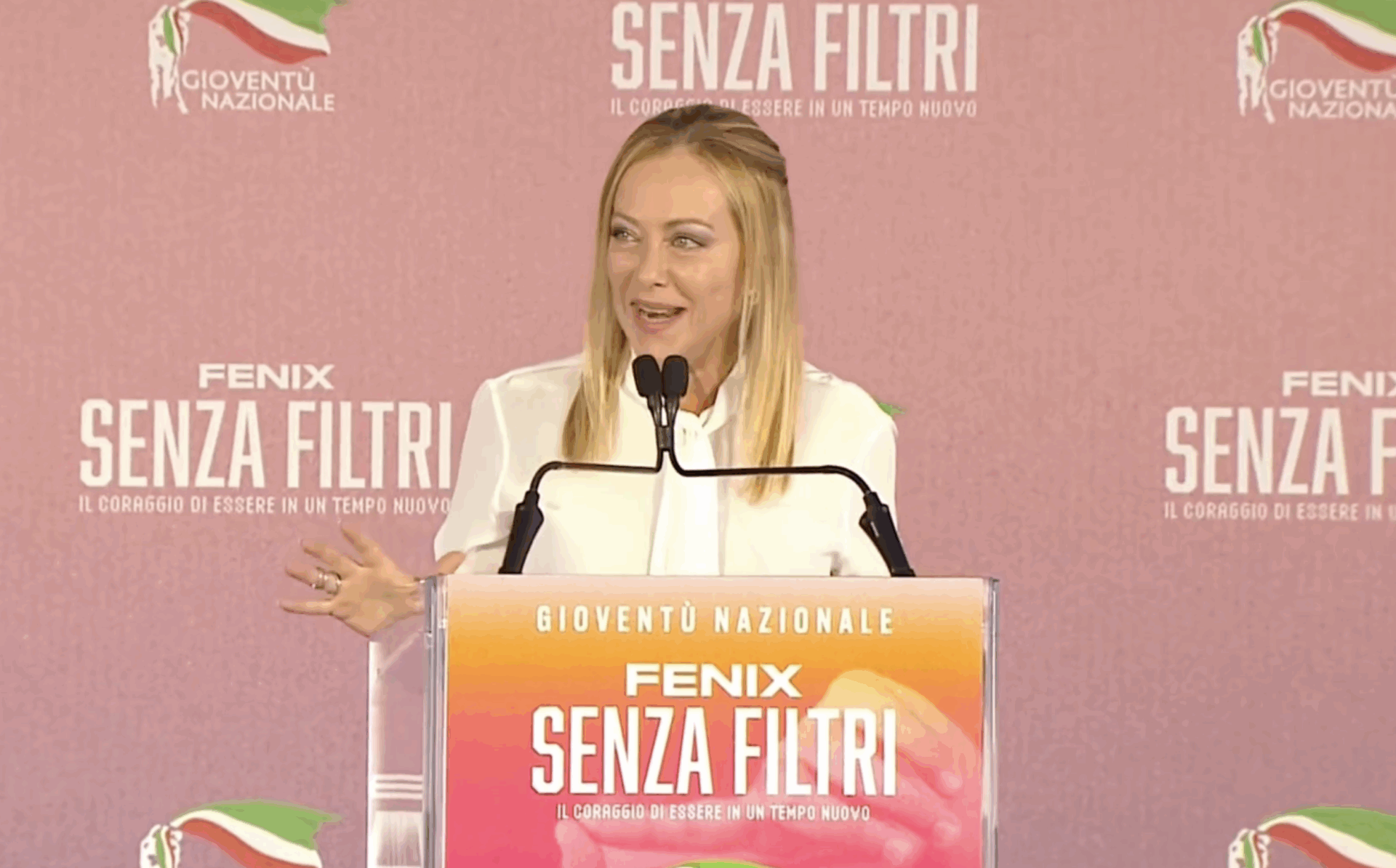 Meloni chiude Fenix 2025: "Le minacce si moltiplicano ma non abbiamo paura"