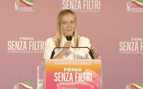 Meloni chiude Fenix 2025: “Le minacce si moltiplicano ma non abbiamo paura”