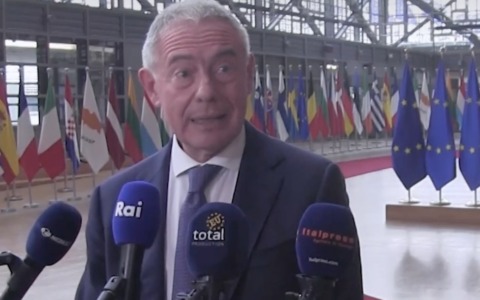 Automotive, Urso (FdI): “Serve revisione che tenga conto industria e autonomia strategia a fronte contesto geopolitico difficile”