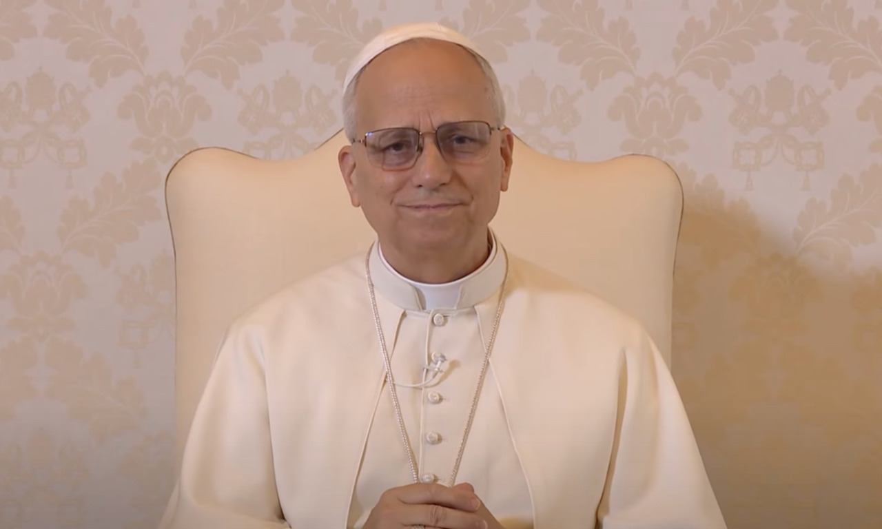 Videomessaggio di Papa Leone annuncia visita a Lampedusa: “Baluardo di umanità,  spero di venire presto”