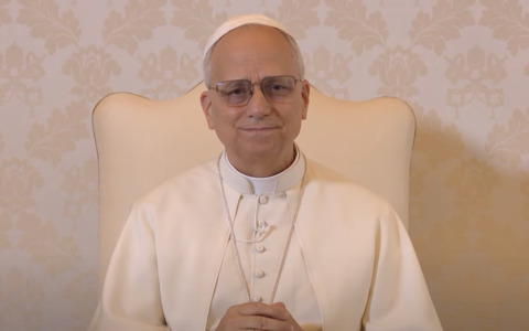 Videomessaggio di Papa Leone annuncia visita a Lampedusa: “Baluardo di umanità, spero di venire presto”