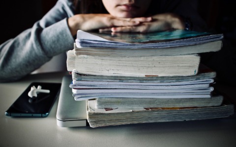 Detrazione fiscale del 19% sui libri di scuola: cosa vuole fare il Governo
