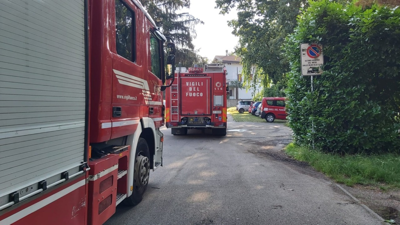 Schiacciato da due bobine, muore operaio sessantenne