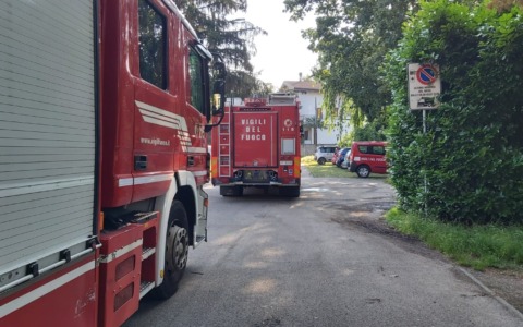 Schiacciato da due bobine, muore operaio sessantenne