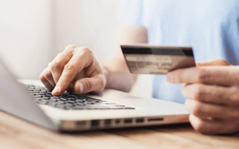 Bonifici, in arrivo le nuove regole: cosa cambia da ottobre 2025