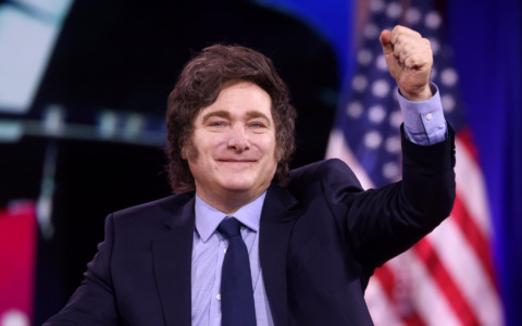 L’Argentina avanti con Milei. Trump: “Vittoria schiacciante, la nostra fiducia ben riposta”
