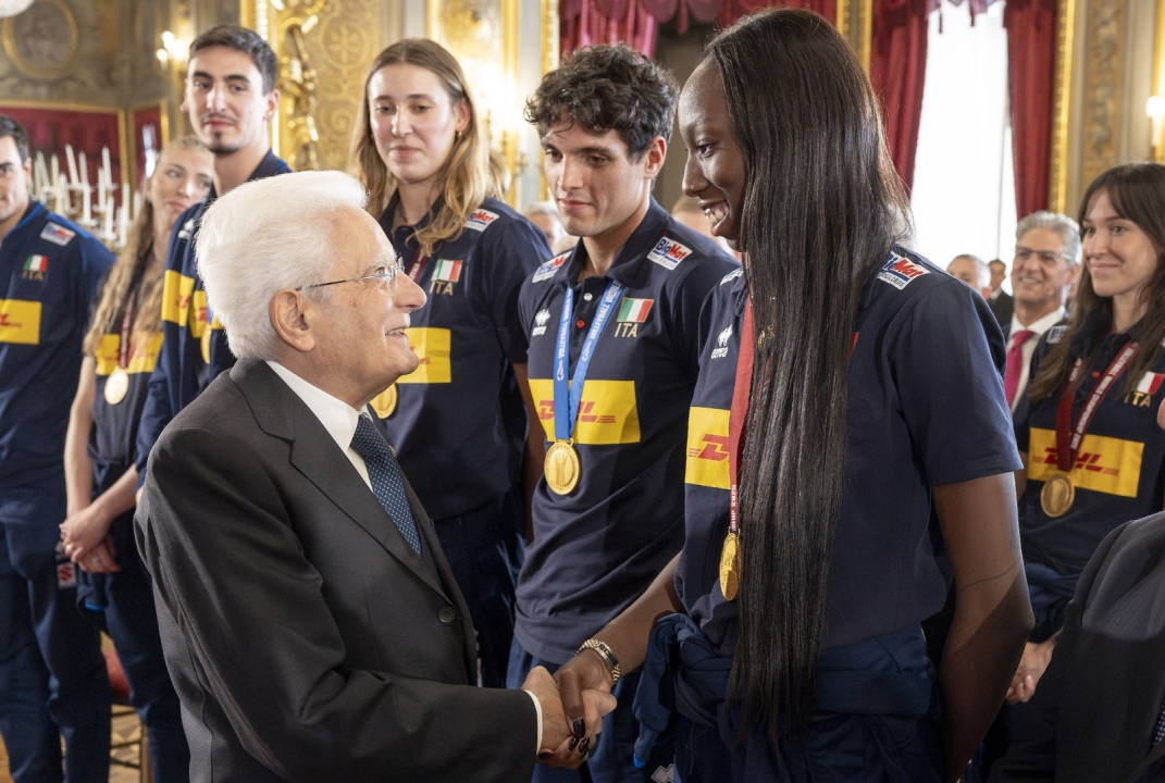 Mattarella e Meloni celebrano le Nazionali di volley campioni del mondo